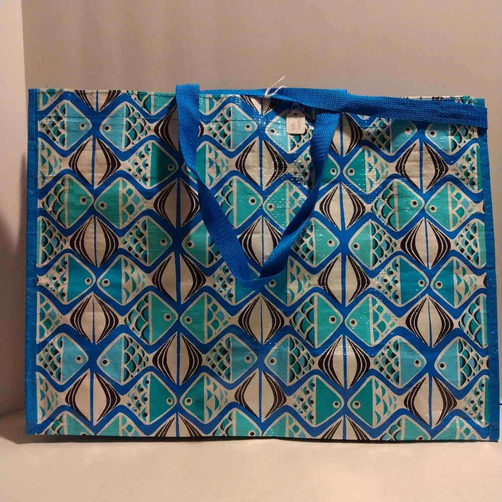 Vera Bradley large reusable shopping bags. Fish pattern. Like new. - Picture 1 of 2